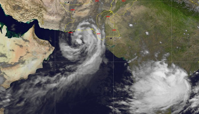 1385985_5055753_cyclone-31824_updates